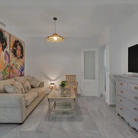 Tropical Chic In San Pedro - San Marino Iii Apartment *