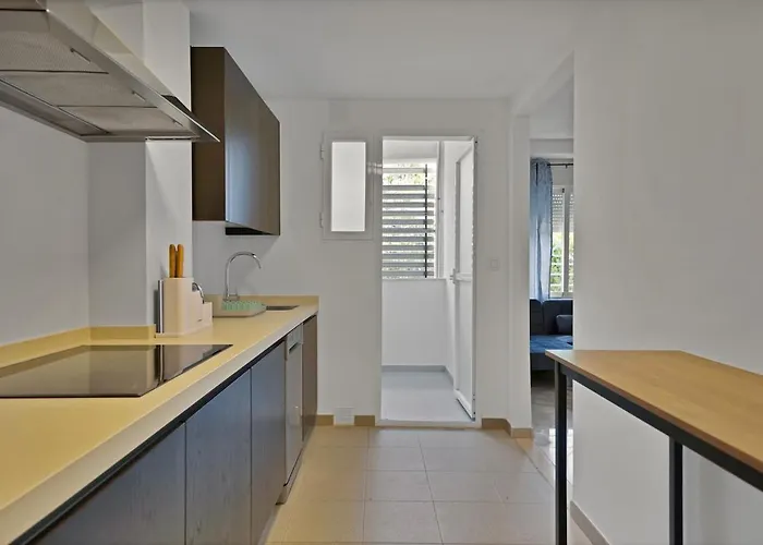 Tropical Chic In San Pedro - San Marino Iii Appartement