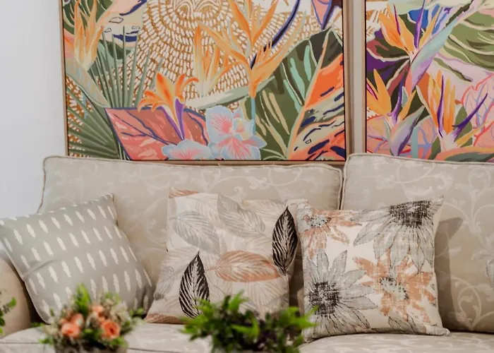 Tropical Chic In San Pedro - San Marino Iii *