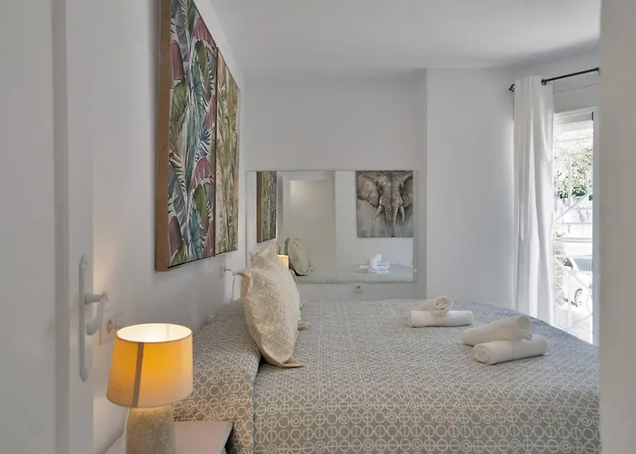 Tropical Chic In San Pedro - San Marino Iii Apartament