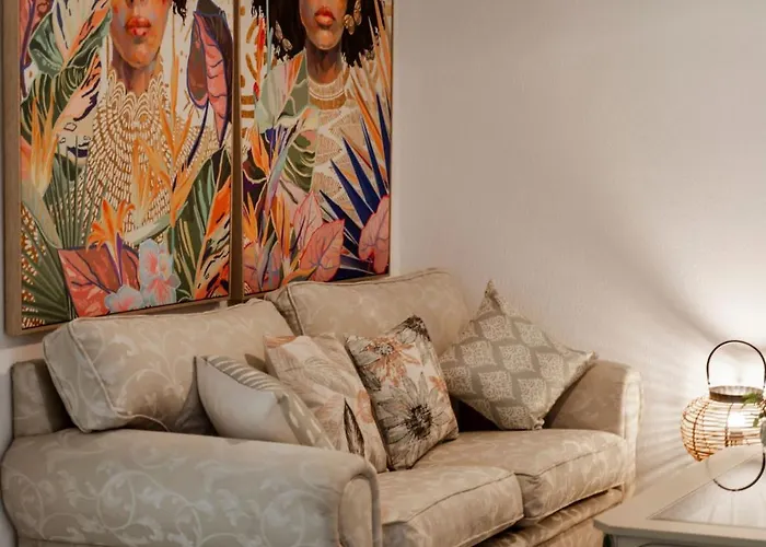Tropical Chic In San Pedro - San Marino Iii Apartment *